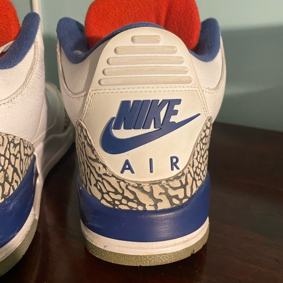 Retro Jordan 3 Knicks (size 11) with crease protectors main image 4